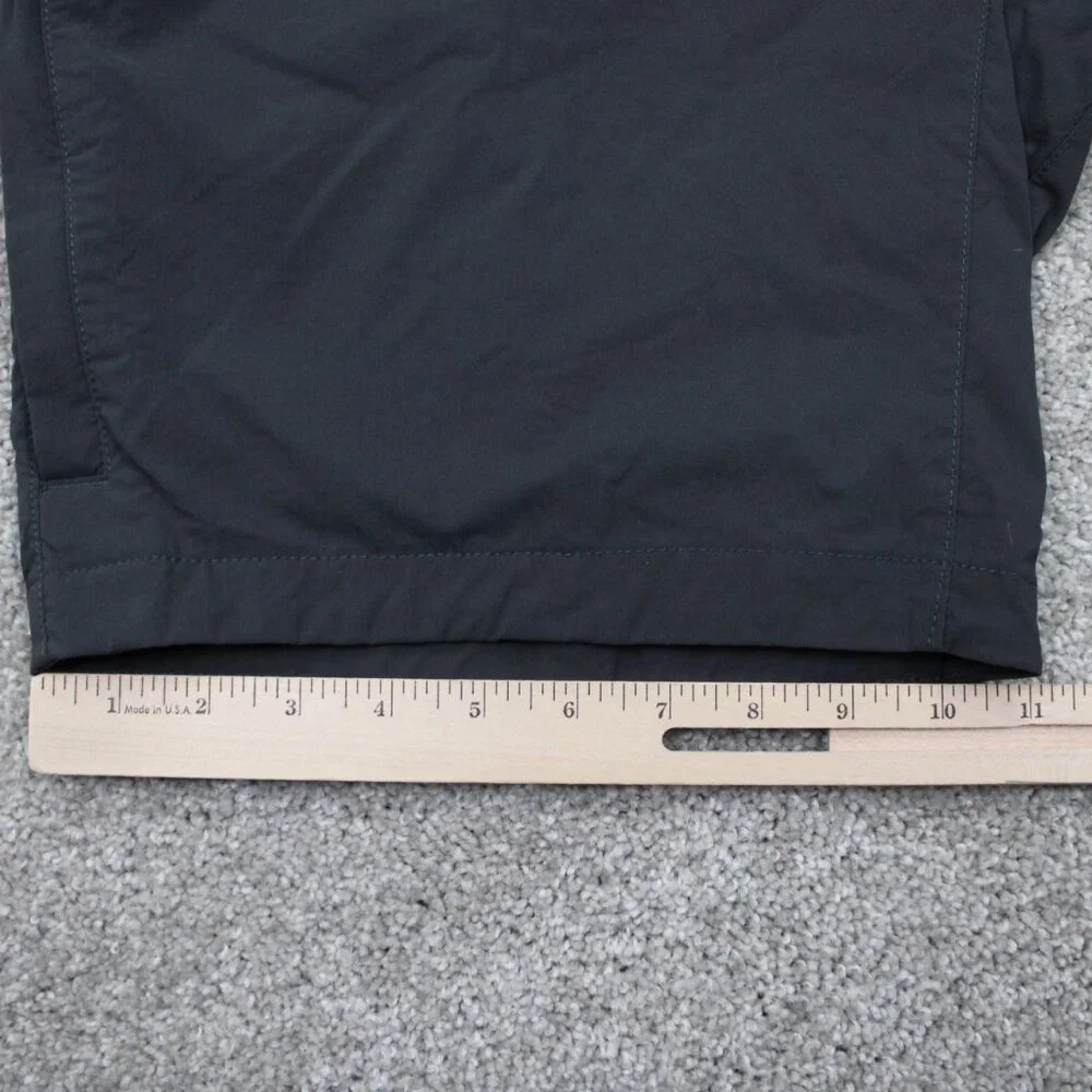 The North Face Flat Front 2 Shorts Men 36 Black Cargo Nylon Stretch w/ 9
